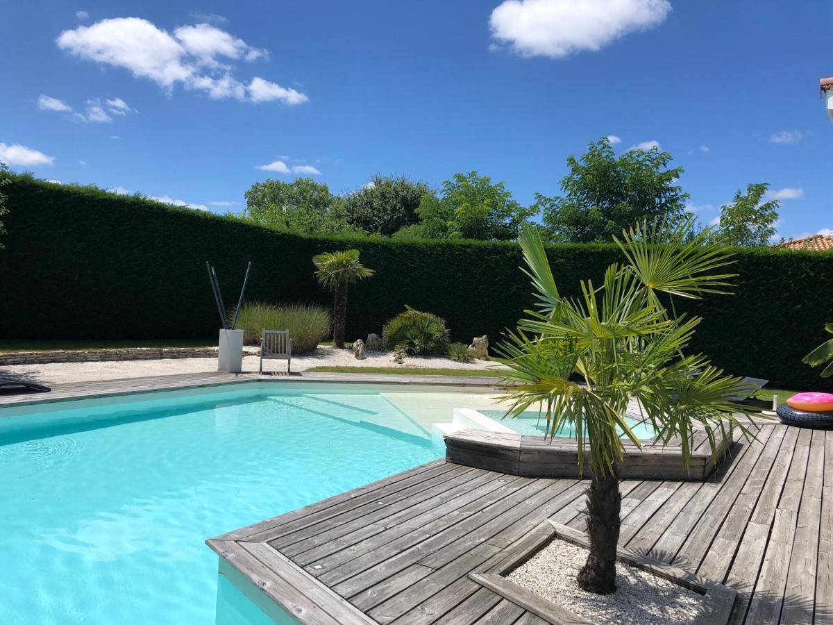 t2 indépendant dans maison avec piscine proche bordeaux Eysines Esterno foto