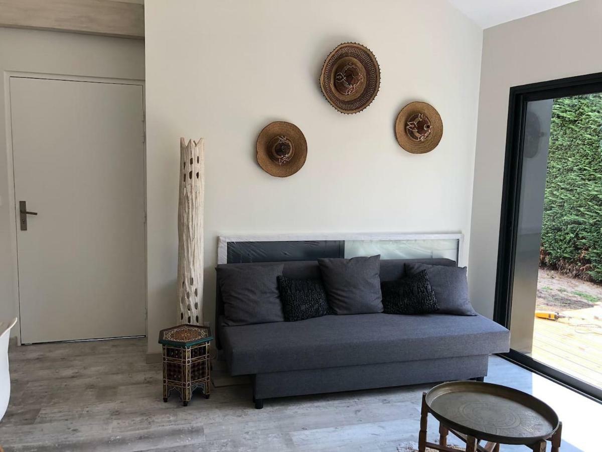 t2 indépendant dans maison avec piscine proche bordeaux Eysines Esterno foto